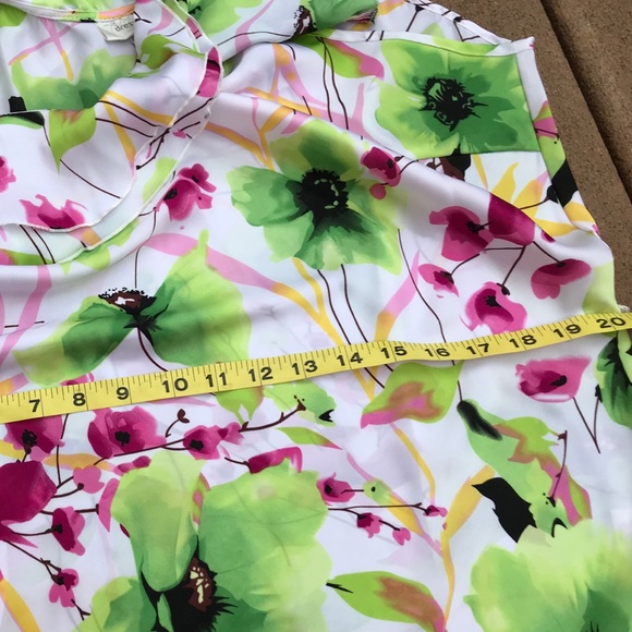 AIRY FLORAL TOP - Picture 6 of 8